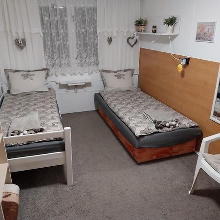 Chatka Pod Javorovym Trinec Buitenkant foto